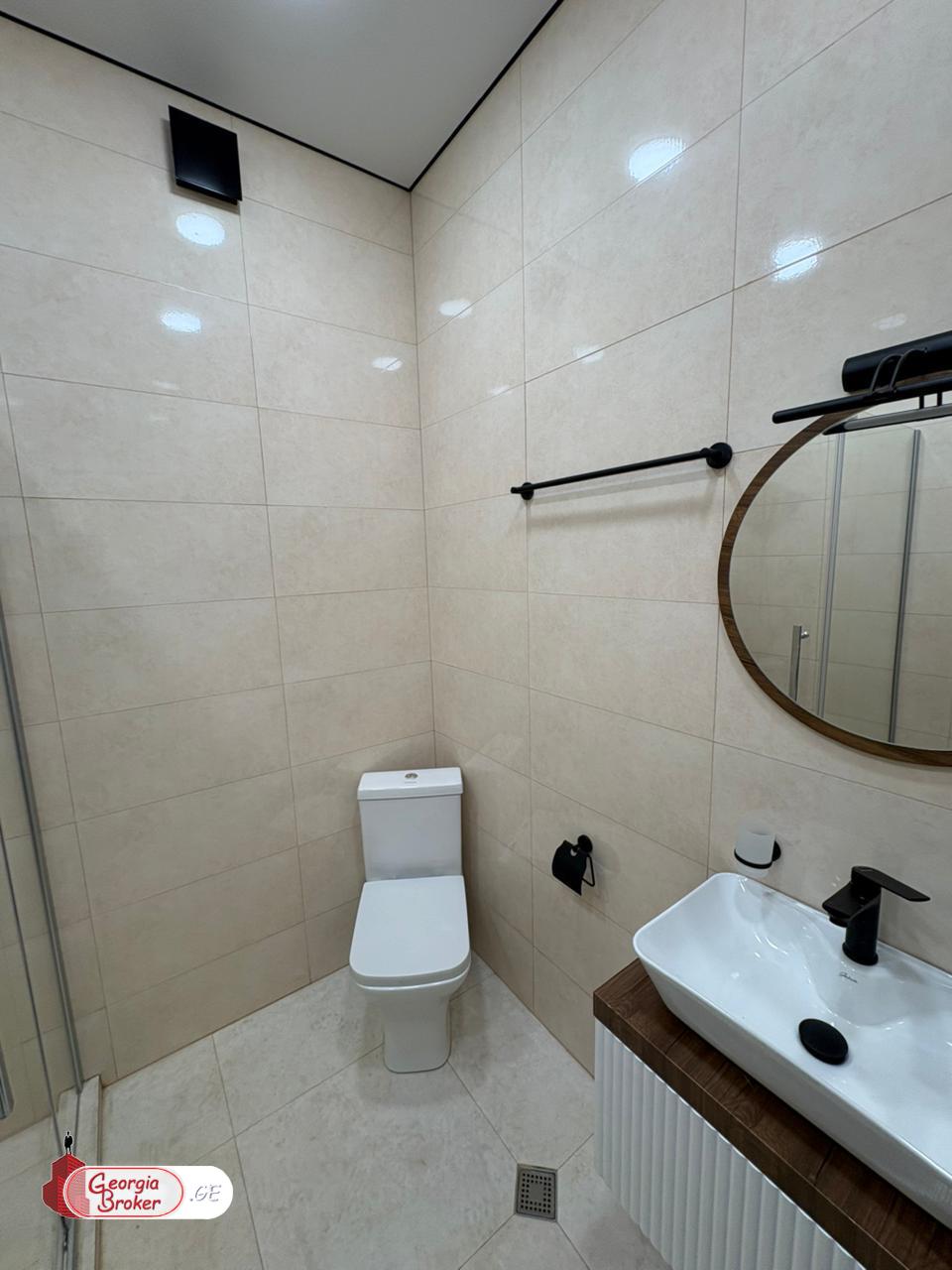 იყიდება ახალი გარემონტებული 2 ოთახიანი ბინა